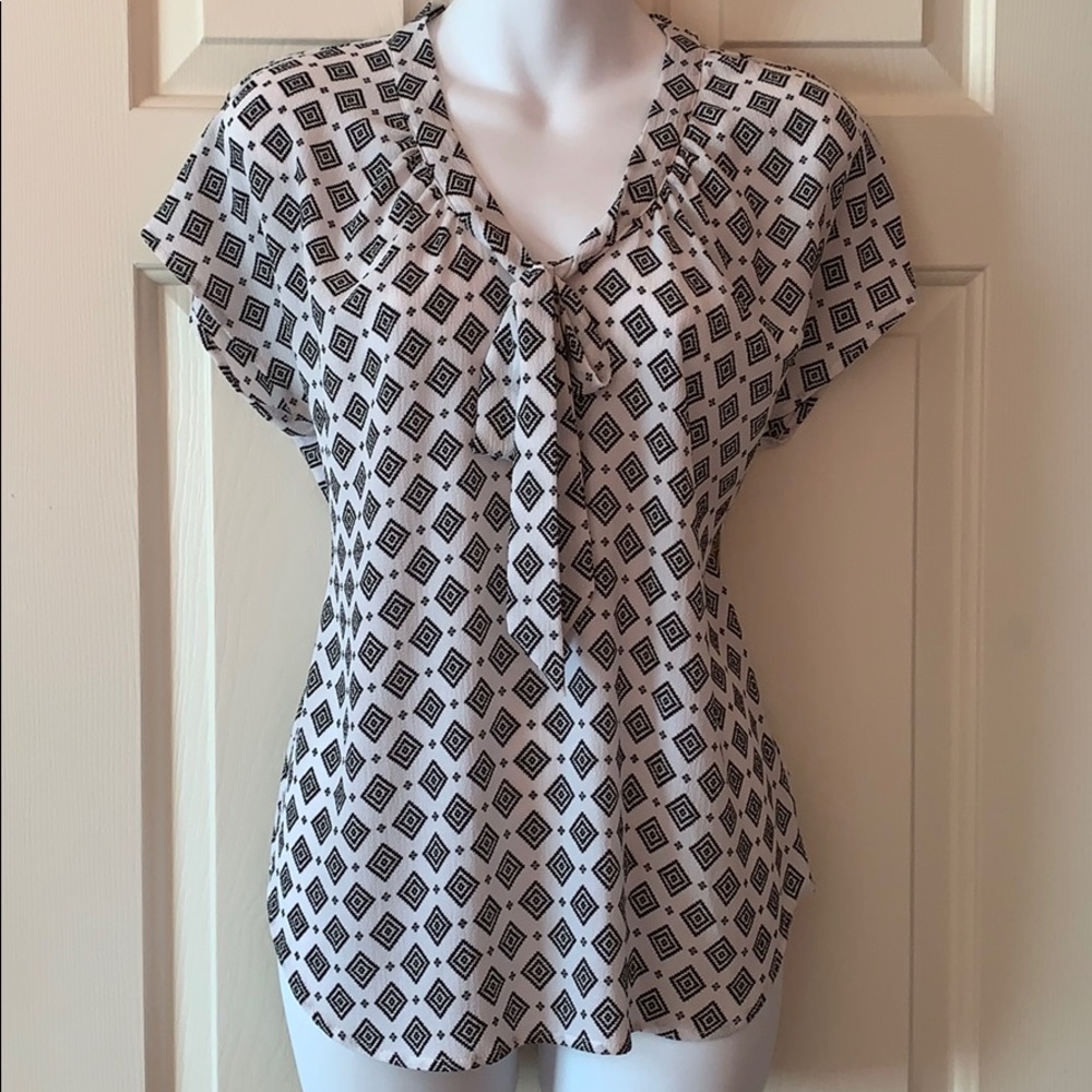 NWOT Star Scene | Pattern blouse